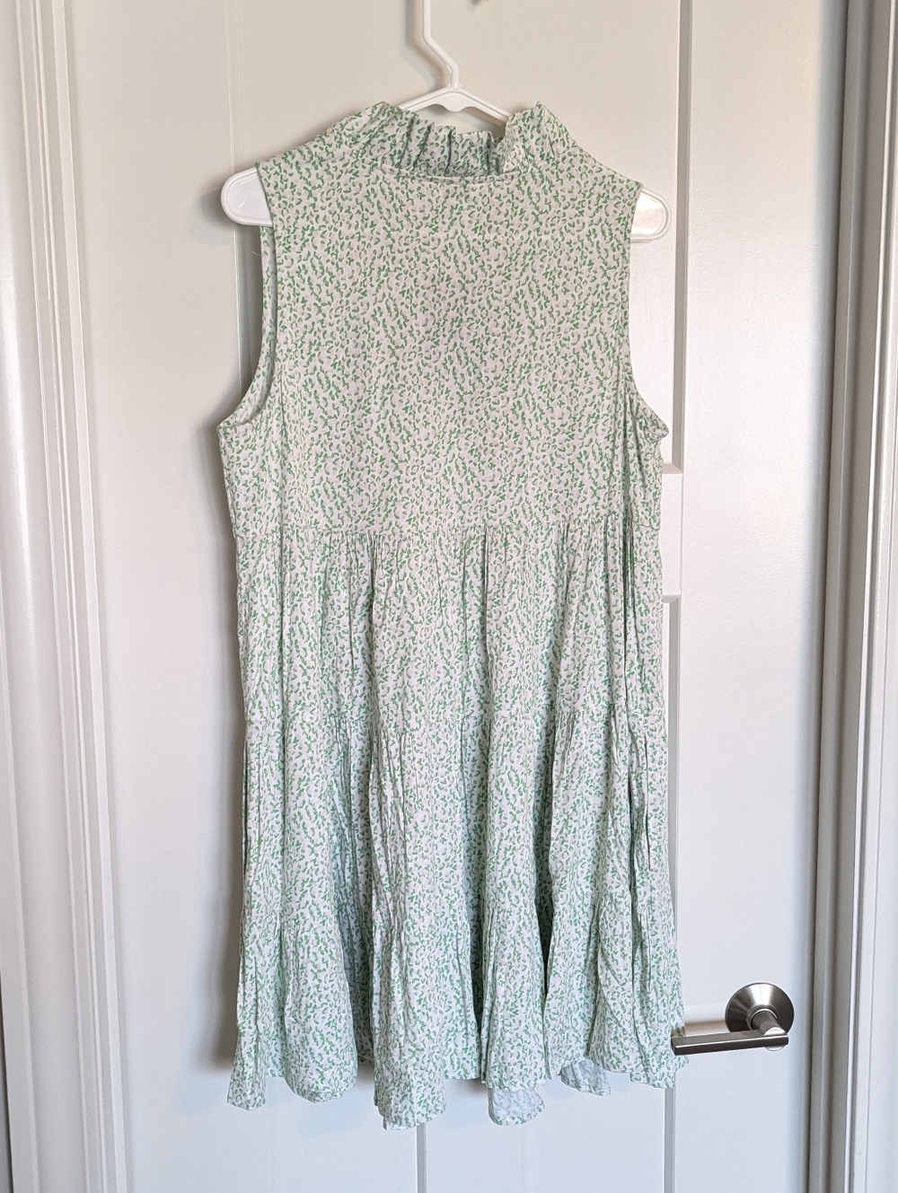 Crown & Ivy NWT Ruffle Neck Tiered Mini Dress - Green and Pink sz M - Picture 5 of 5